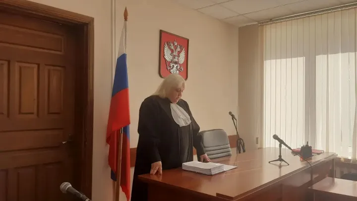В Ирбите вынесли приговор троим фигурантам дела о взятках за права тракториста — Екатеринбург Сейчас