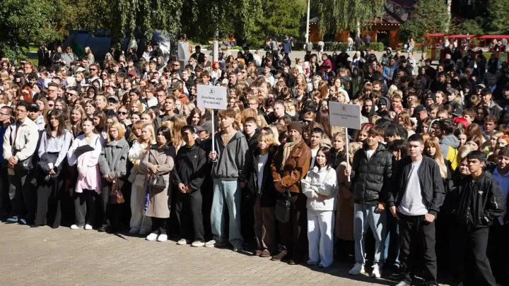 Более 7 тысяч первокурсников начали обучение в медучреждениях Свердловской области — Екатеринбург Сейчас