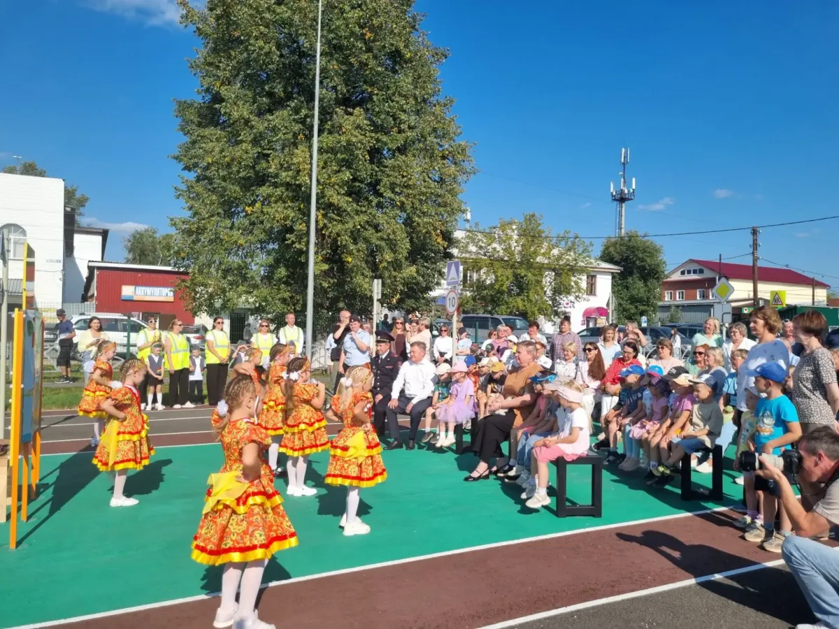 В Камышлове на территории детского сада открыли новый автогородок