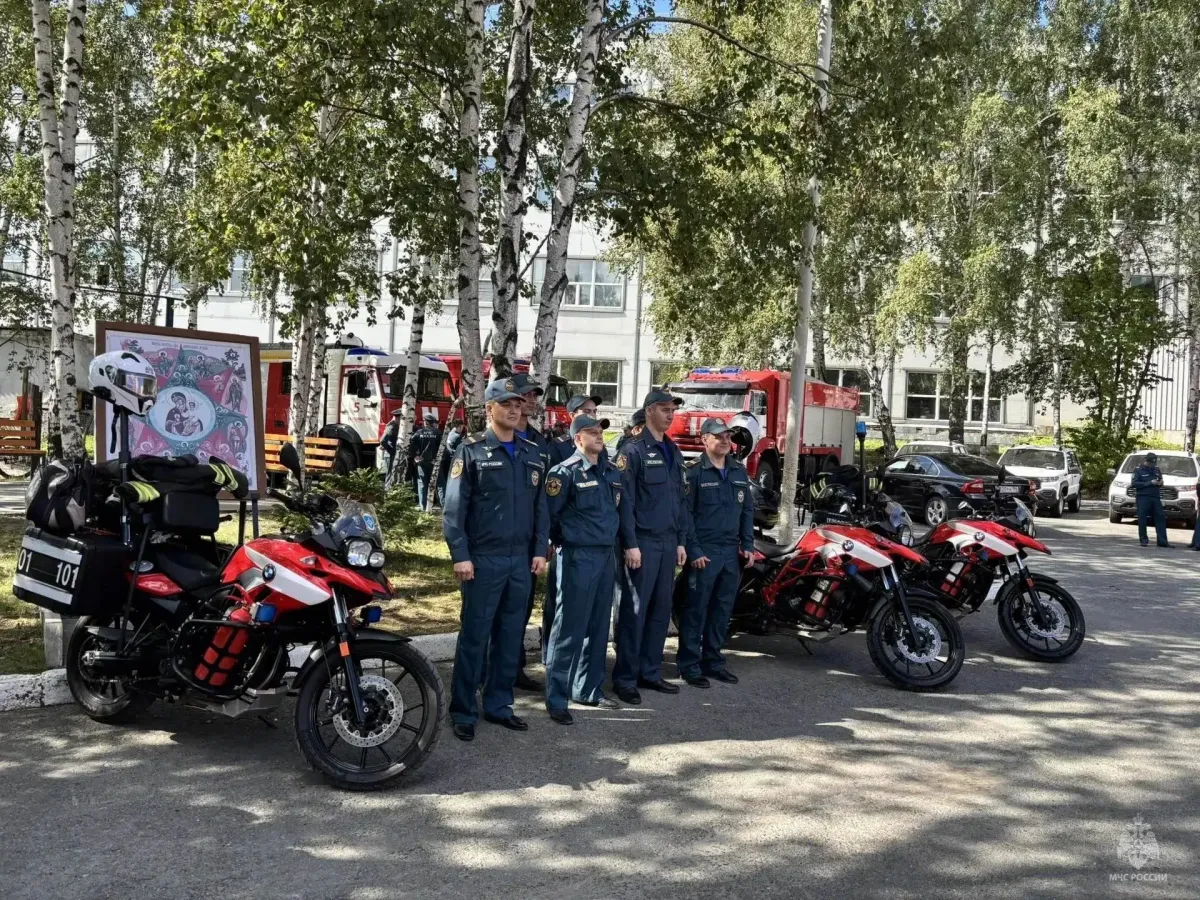 Екатеринбургские спасатели проверили готовность техники и личного состава к Международному фестивалю молодёжи