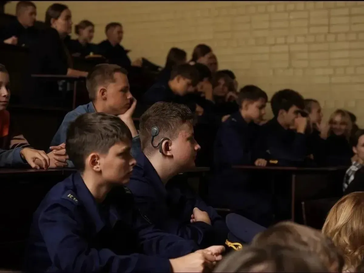 Школьники Екатеринбурга попробовали профессии на практике в УрГПУ