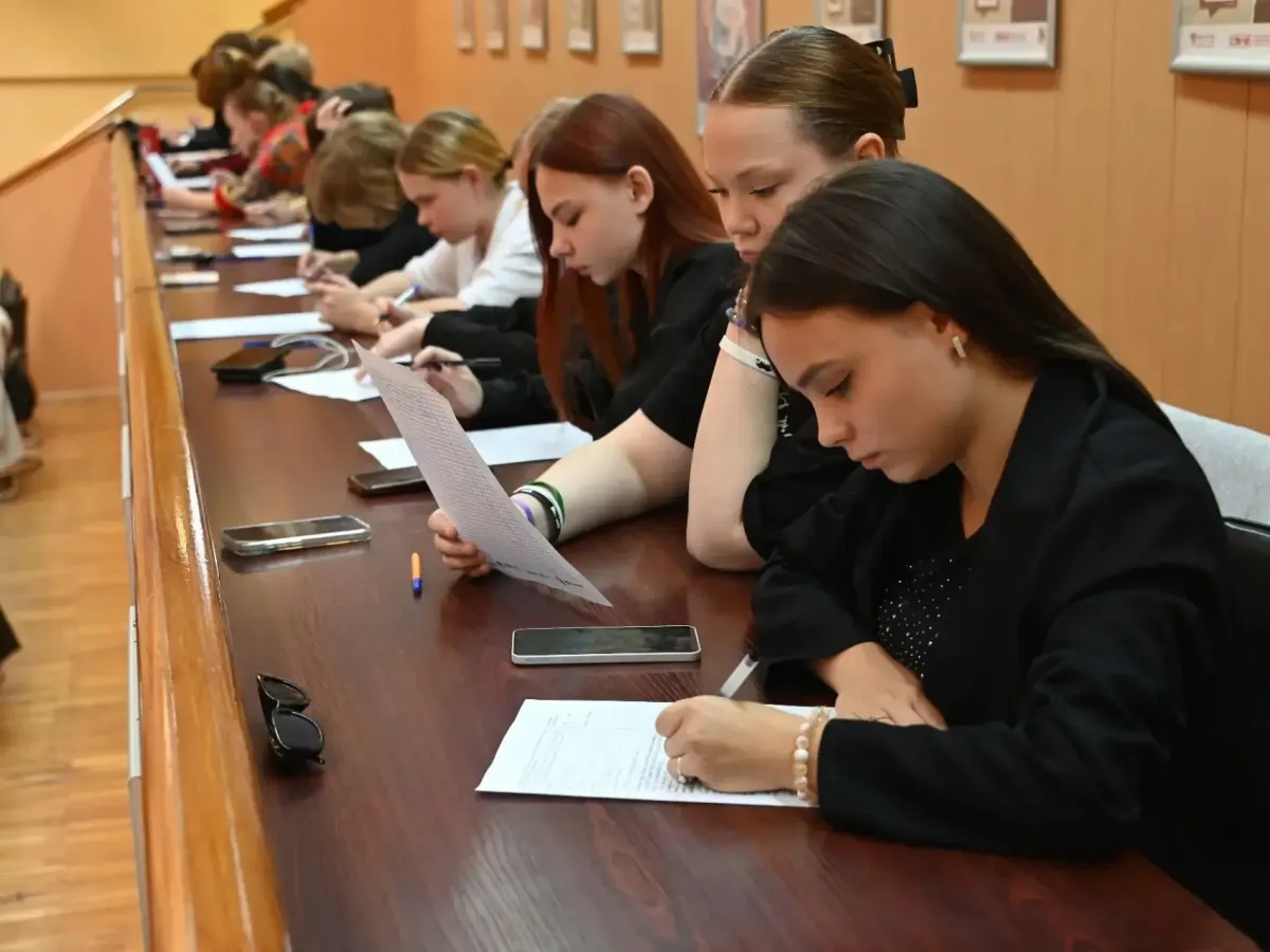 Свердловчане написали всероссийский диктант «Россия – дом народов»