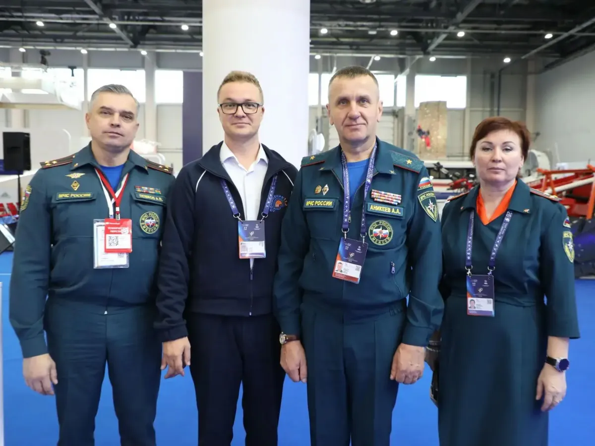 Проект школы № 300 по обучению детей безопасности поддержал глава МЧС России
