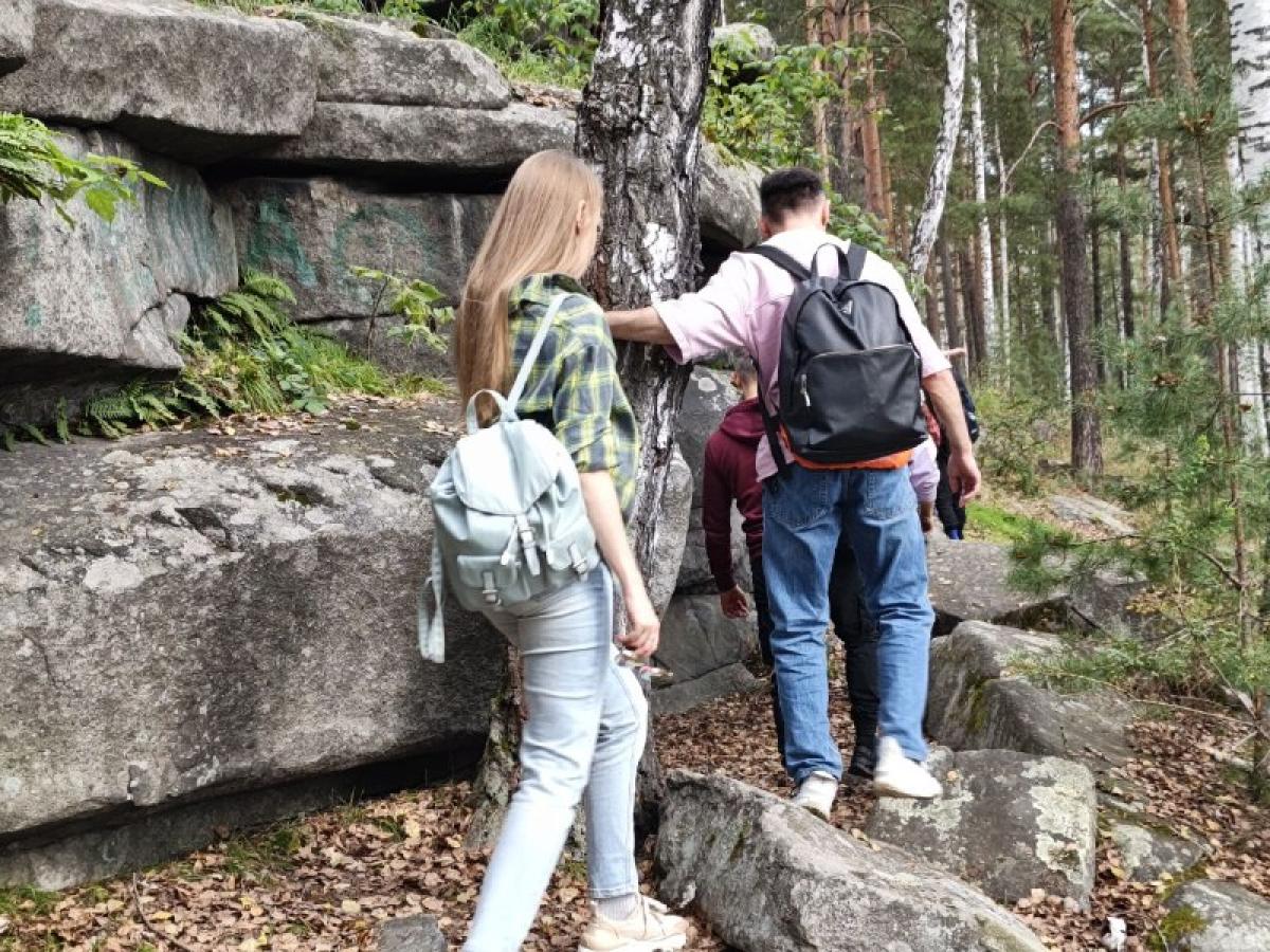Музей истории Екатеринбурга провёл археологическую экскурсию за городом