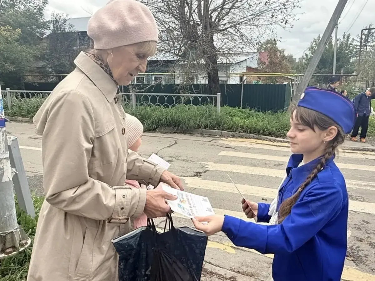В Екатеринбурге перед неделей БДД провели рейд «Пешеход» в школе №114