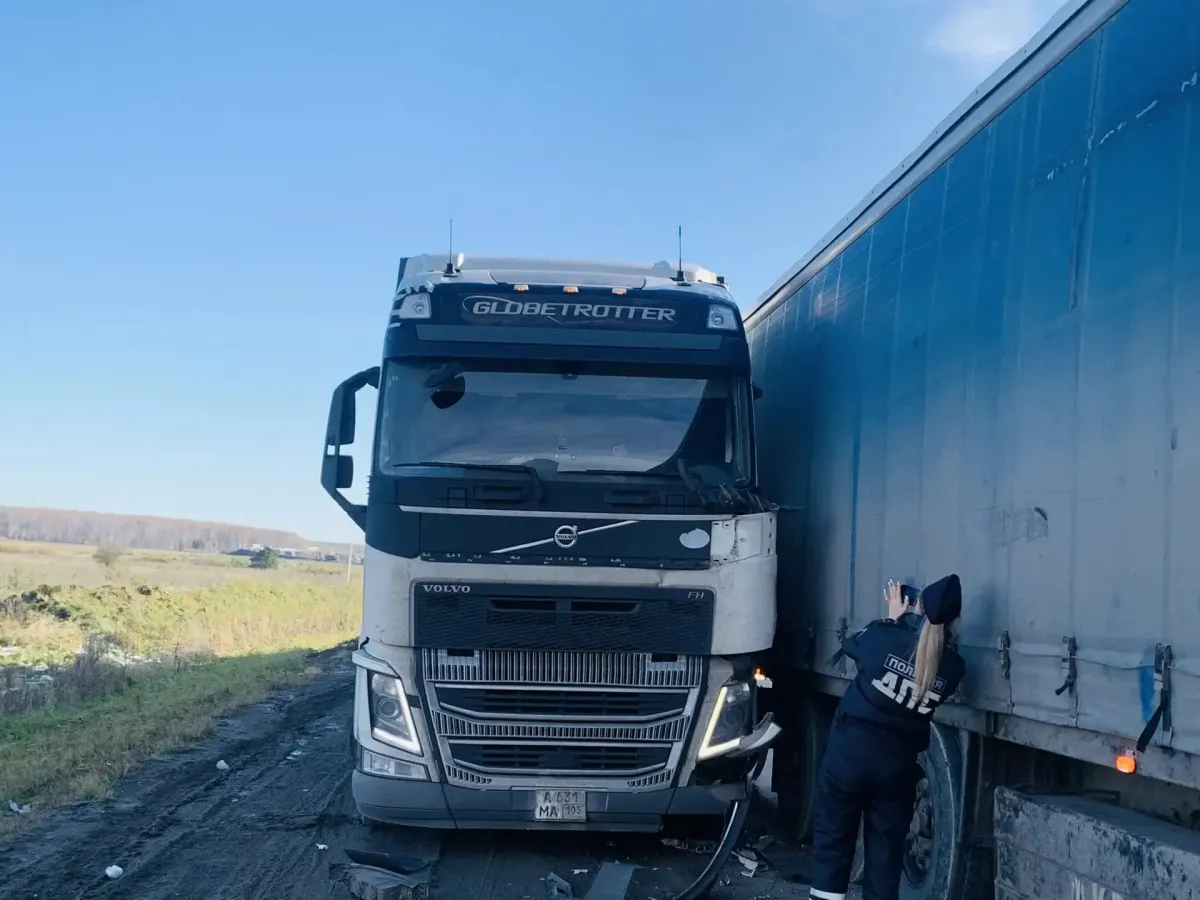 В Белоярском районе в ДТП погиб пешеход после наезда грузовика