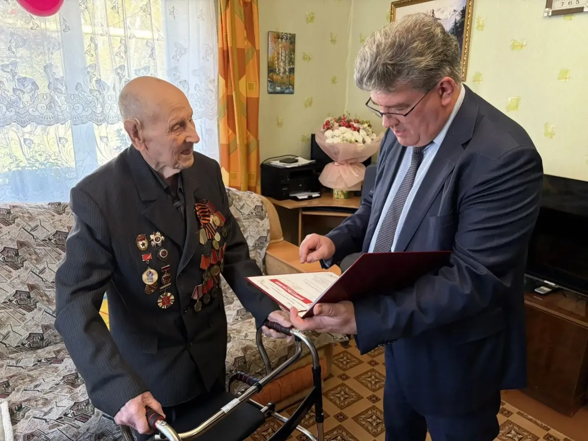Участник Великой Отечественной войны Алексей Быков отметил 100-летний юбилей