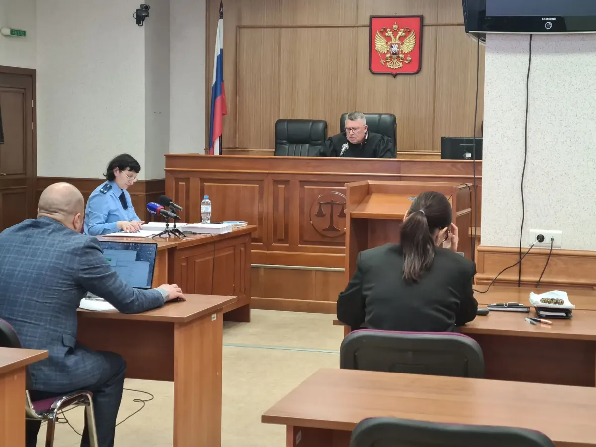 В Екатеринбурге начали рассматривать дело о преступной группе с автомойки