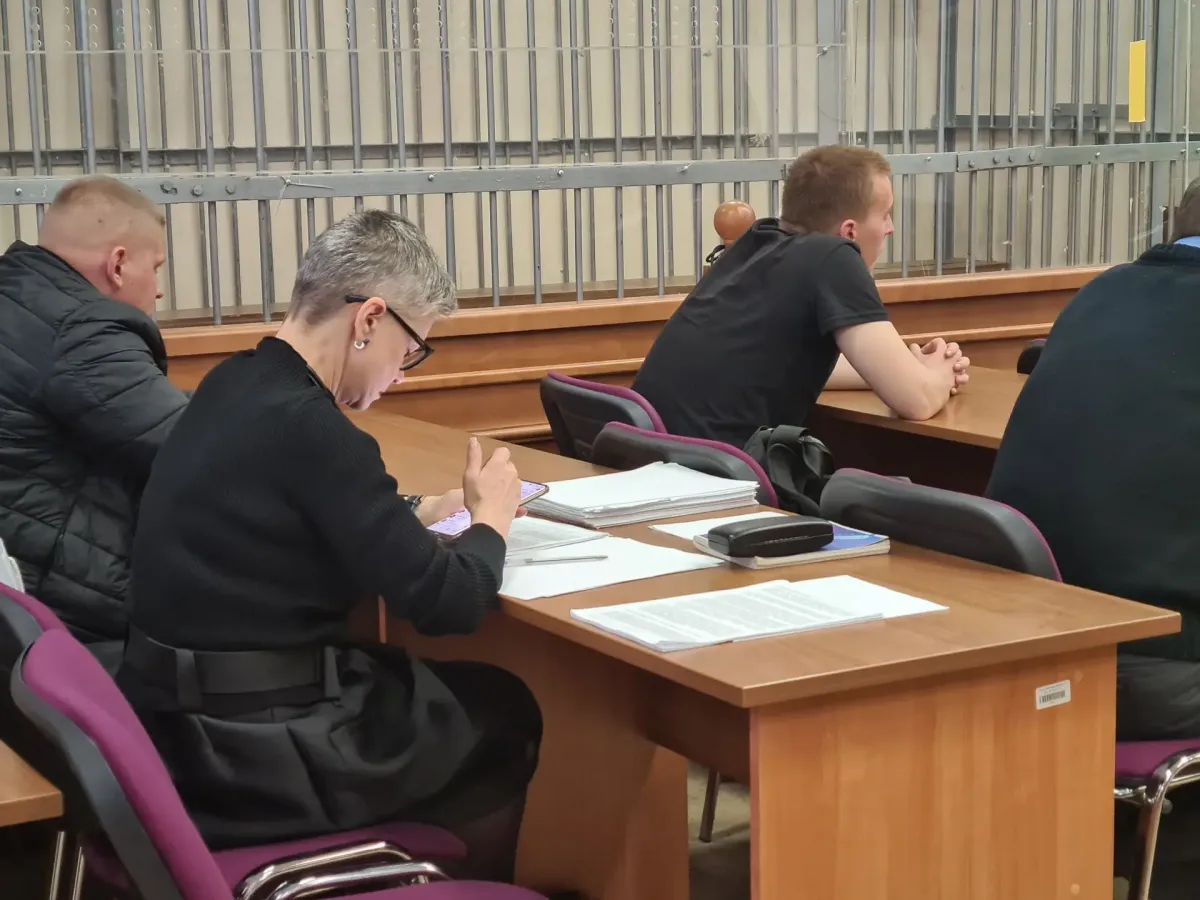 В Екатеринбурге начали рассматривать дело о преступной группе с автомойки