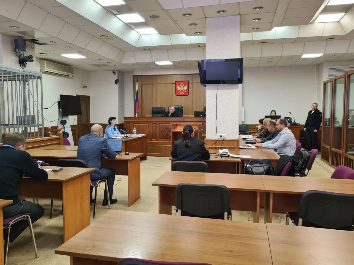 В Екатеринбурге начали рассматривать дело о преступной группе с автомойки