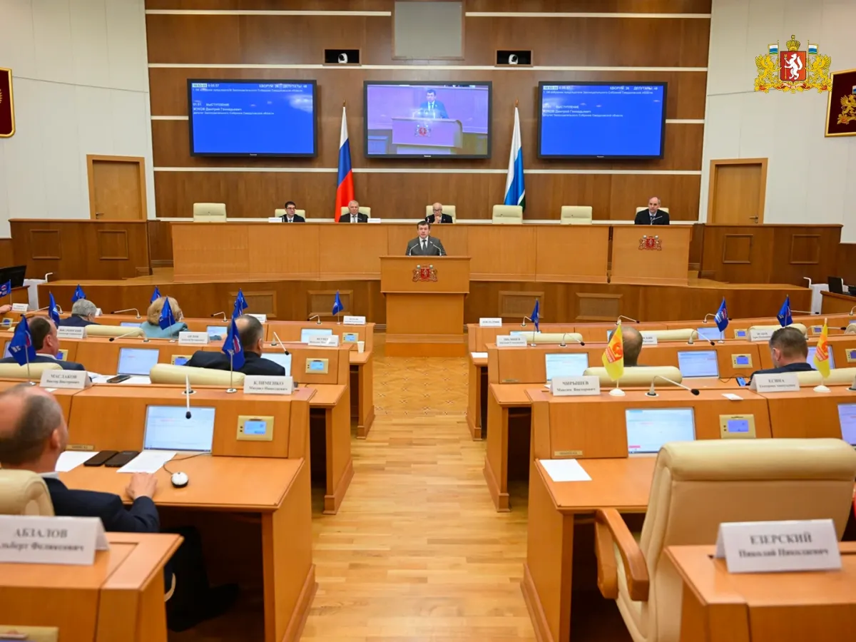 Денис Паслер поздравил Дмитрия Жукова с избранием спикером Заксобрания