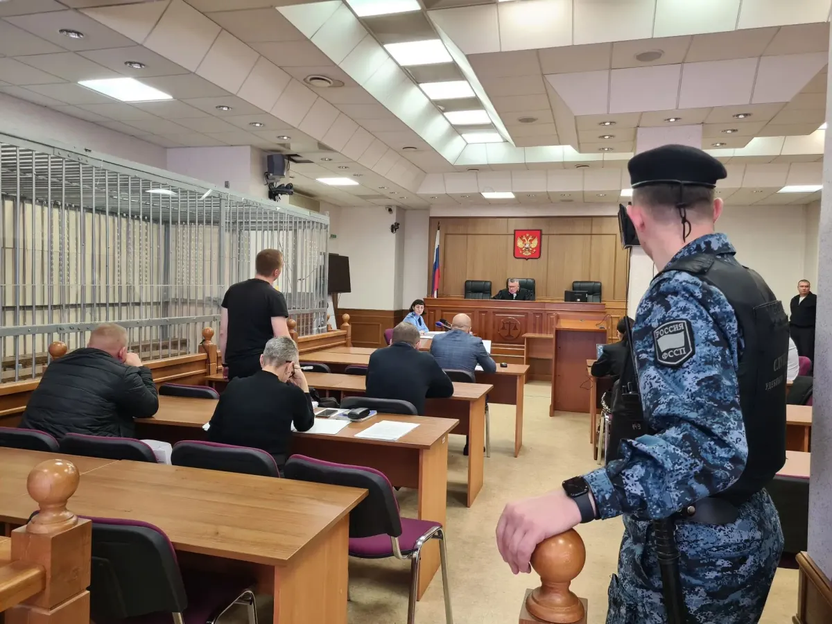 В Екатеринбурге начали рассматривать дело о преступной группе с автомойки