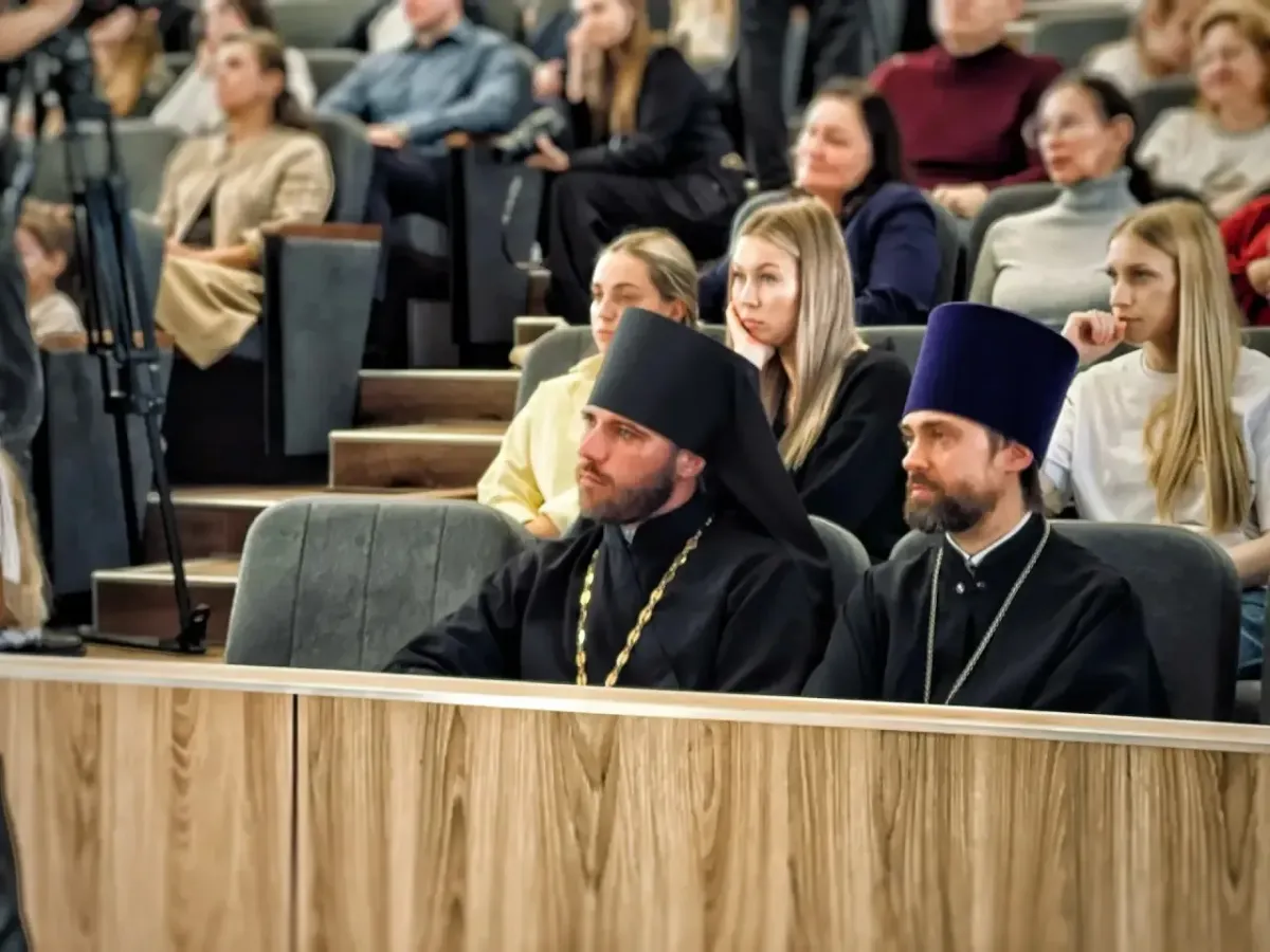 В УГМУ прошёл День семейного общения с участием семинаристов и молодых семей