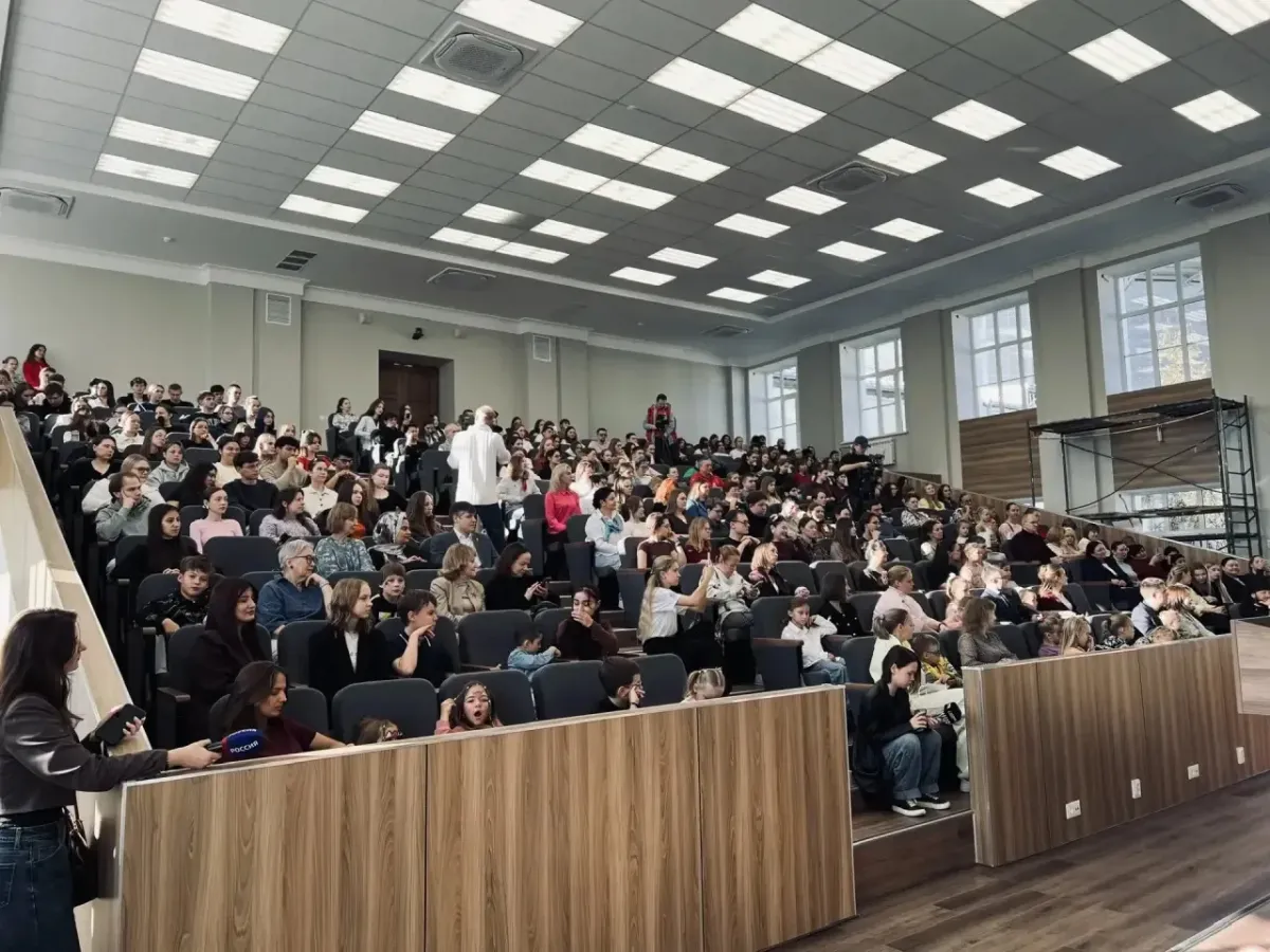 В УГМУ прошёл День семейного общения с участием семинаристов и молодых семей