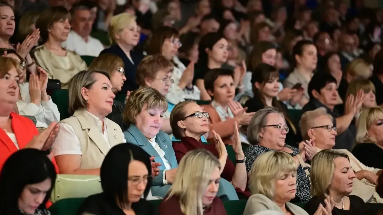 В Свердловской области озвучили новые меры поддержки семей и планы по развитию образования — Екатеринбург Сейчас