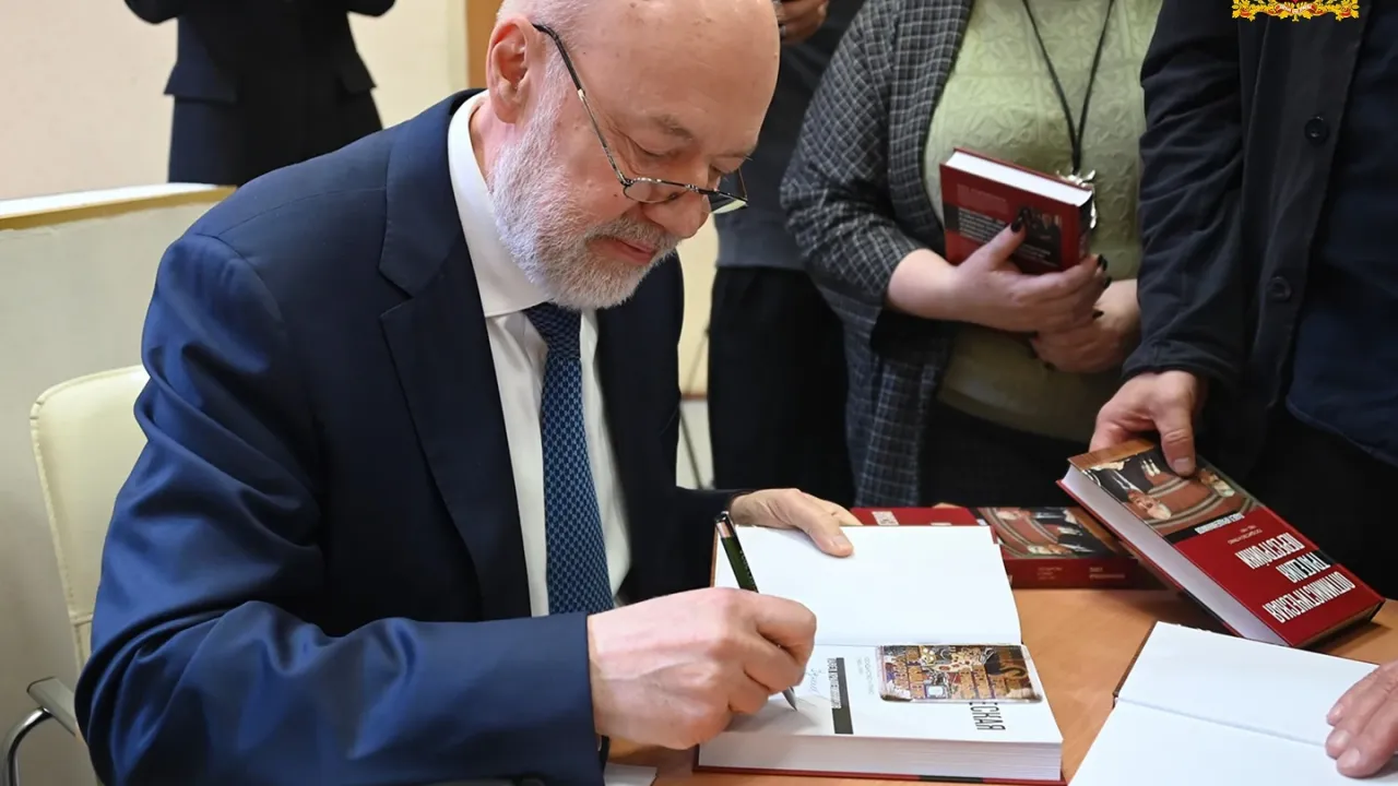 Павел Крашенинников презентовал в Екатеринбурге книгу о перестройке — Екатеринбург Сейчас
