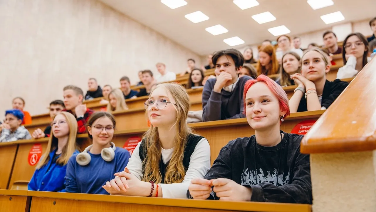 Для школьников Свердловской области открыли набор на бесплатные курсы подготовки к ЕГЭ и ОГЭ — Екатеринбург Сейчас