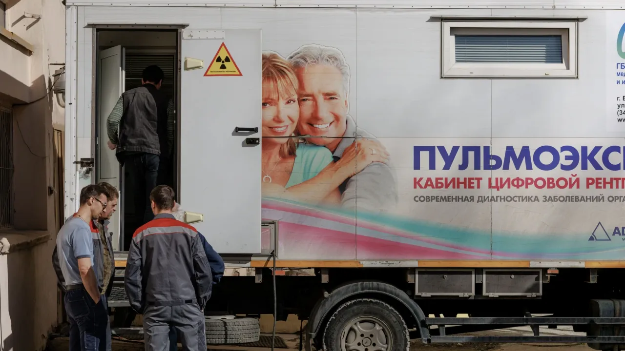 В регионе продолжаются выездные профилактические осмотры и диспансеризация на рабочих местах — Екатеринбург Сейчас