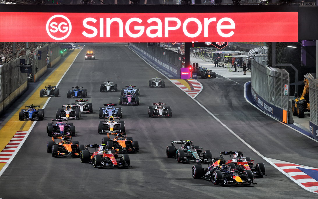 Race start Singapore