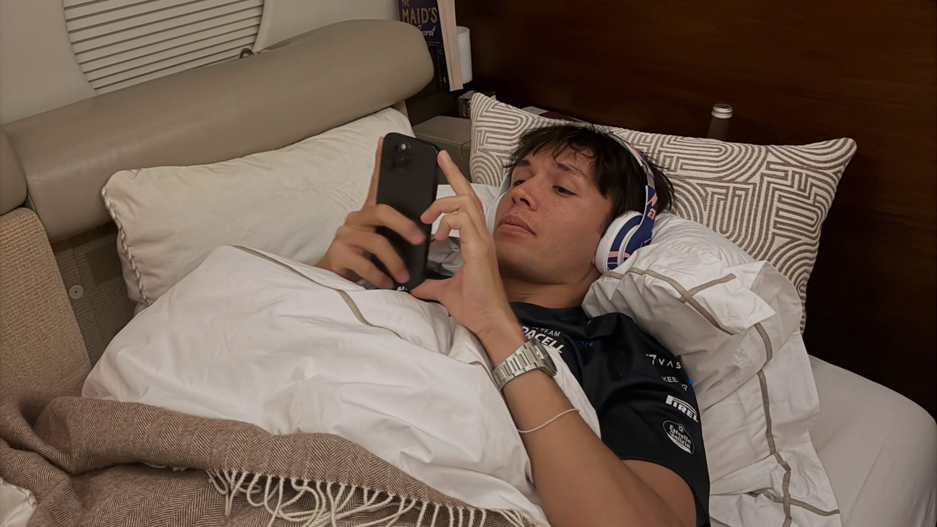 EXCLUSIVE: ‘I pretty much live in a suitcase’ – Williams driver Алекс Албон on the realities of life on the road in F1