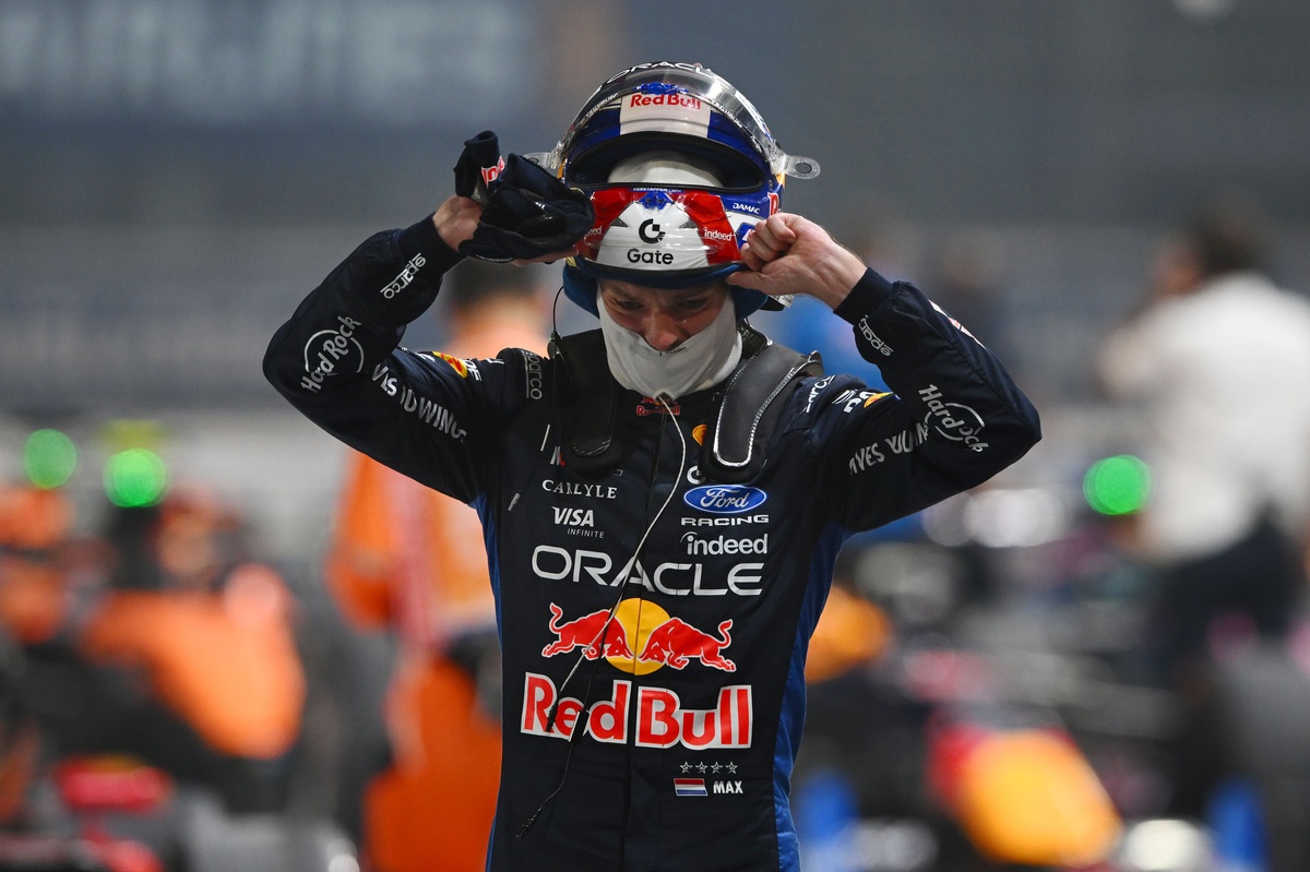 Макс Ферстаппен за рулём Red Bull Racing