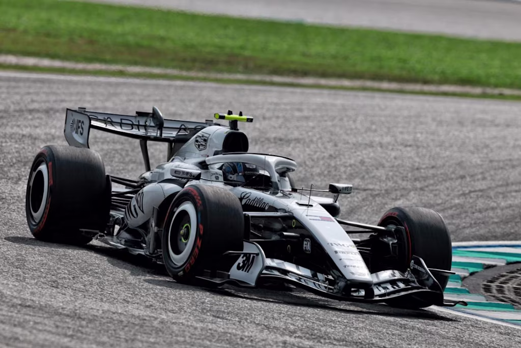Cadillac Formula 1® Team рассчитывает на более сильный уикенд в Сингапуре — фото 4