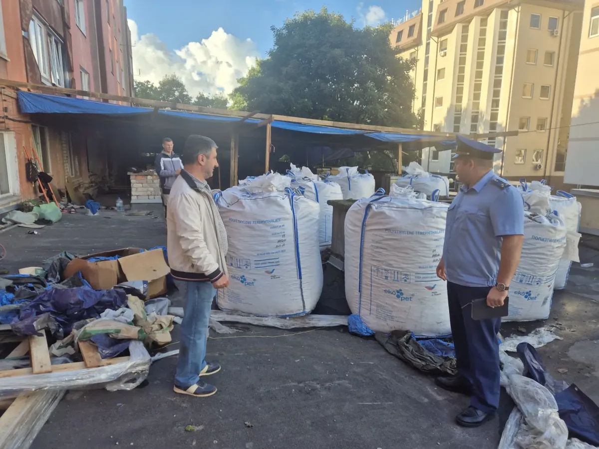Прокуратура контролирует капремонт крыши городской больницы № 4 в Калининграде