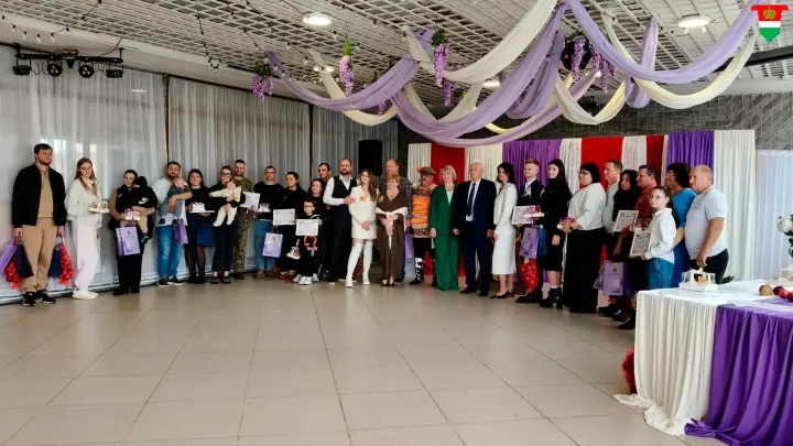 В Сухиничах проходит фестиваль «Ситцевая свадьба» — Калуга Сейчас