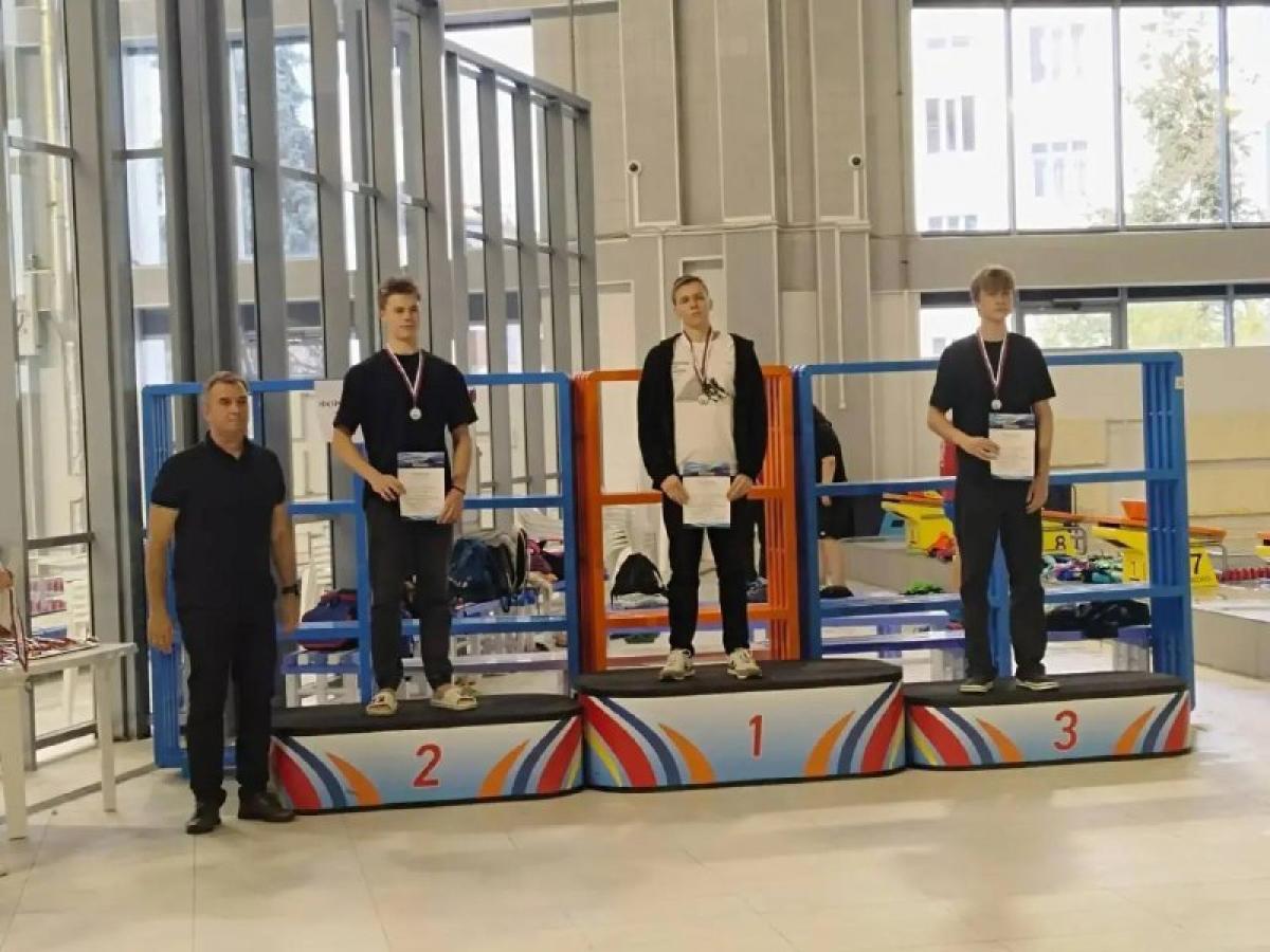В Калуге стартовали чемпионат и первенство области по плаванию