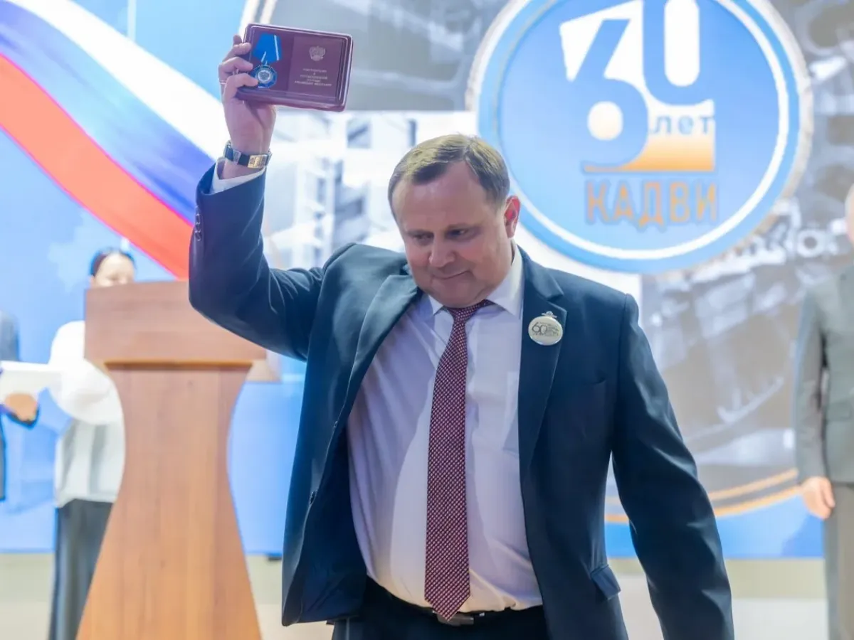 Завод «Калужский двигатель» отметил 60-летие и получил Орден Почета
