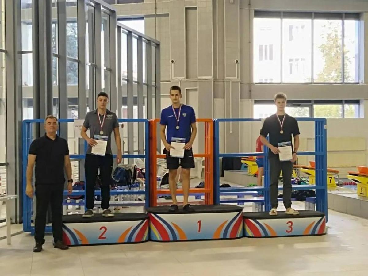 В Калуге стартовали чемпионат и первенство области по плаванию