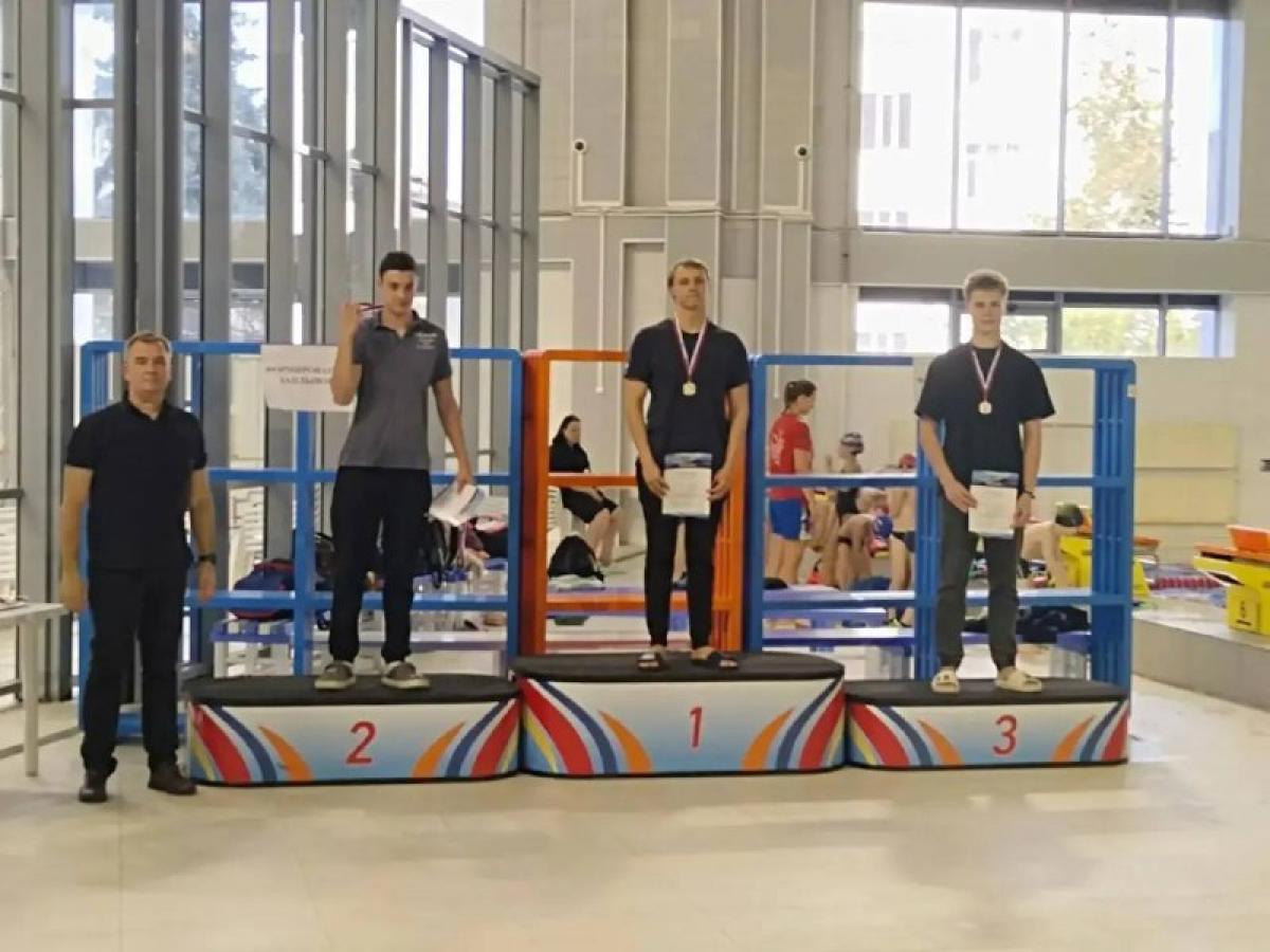 В Калуге стартовали чемпионат и первенство области по плаванию