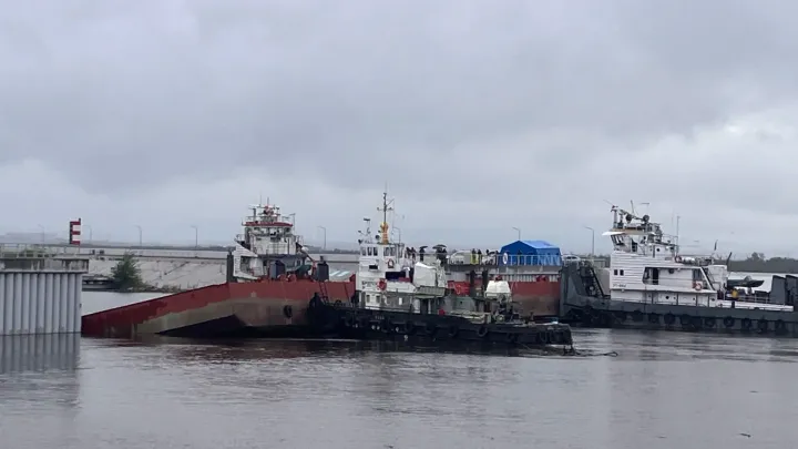 В Хабаровске проводят тренировку по установке батопорта из-за гидрообстановки — Хабаровск Сейчас
