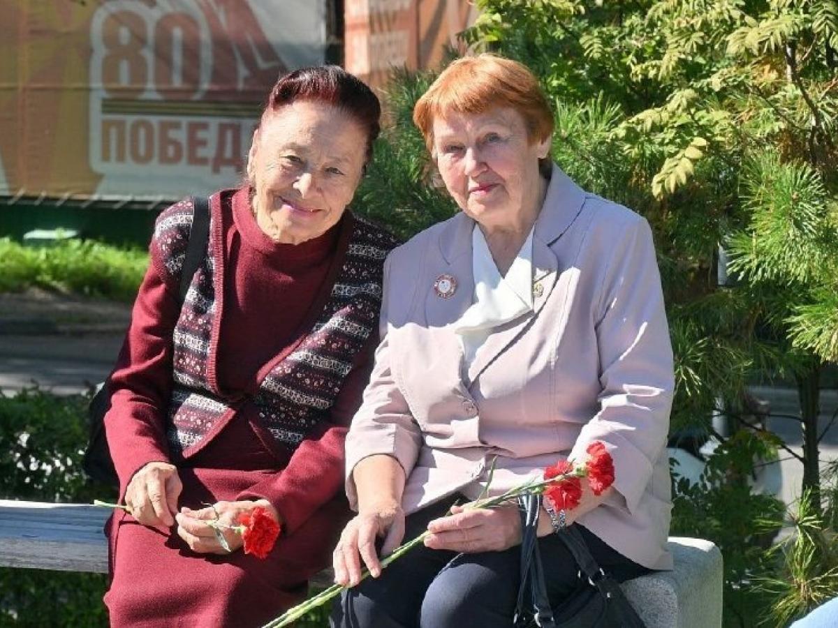 В Хабаровске открыли памятник труженикам тыла рядом с площадью «Город воинской славы»
