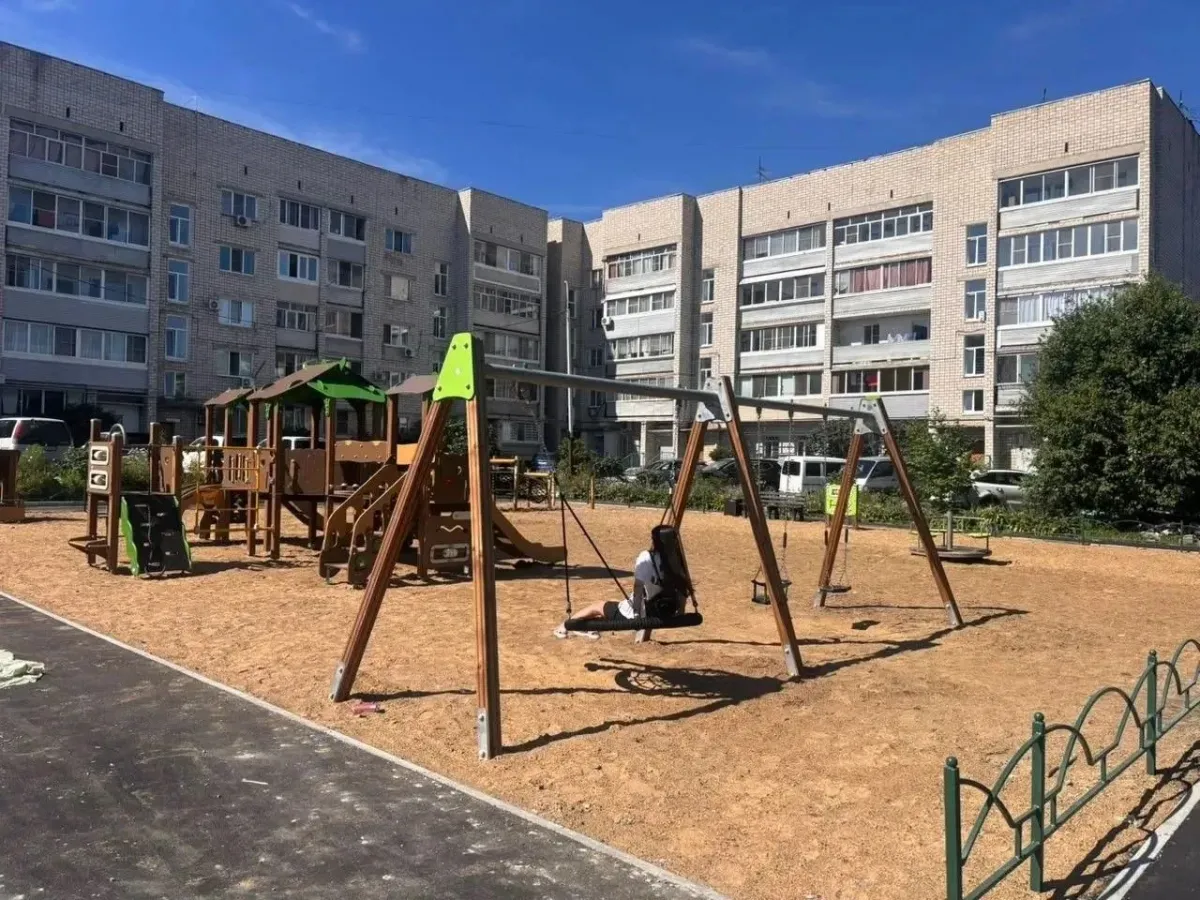В Хабаровске завершили благоустройство семи дворов по федеральной программе