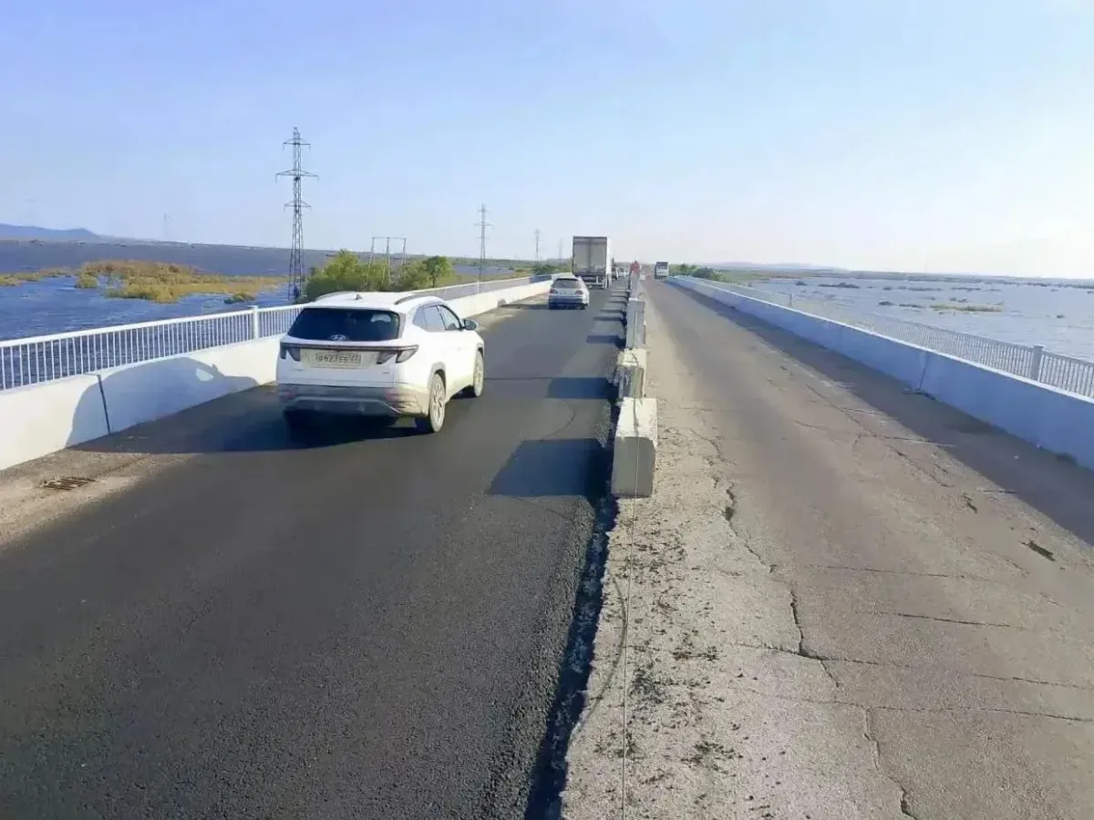 Мост через озеро Мылка в Комсомольске-на-Амуре готовят к финальному покрытию
