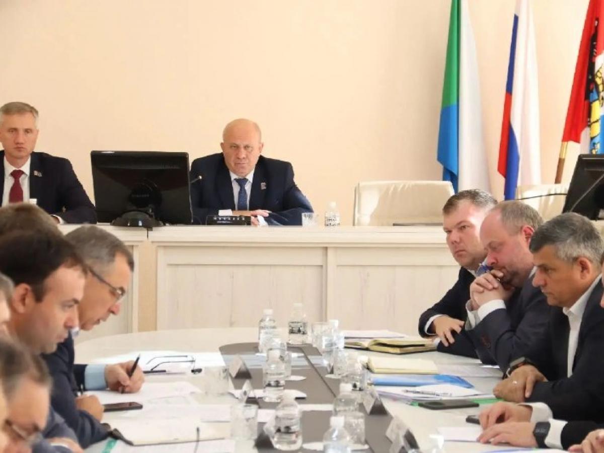 В Хабаровске ускоряют подготовку к отопительному сезону и осеннюю уборку