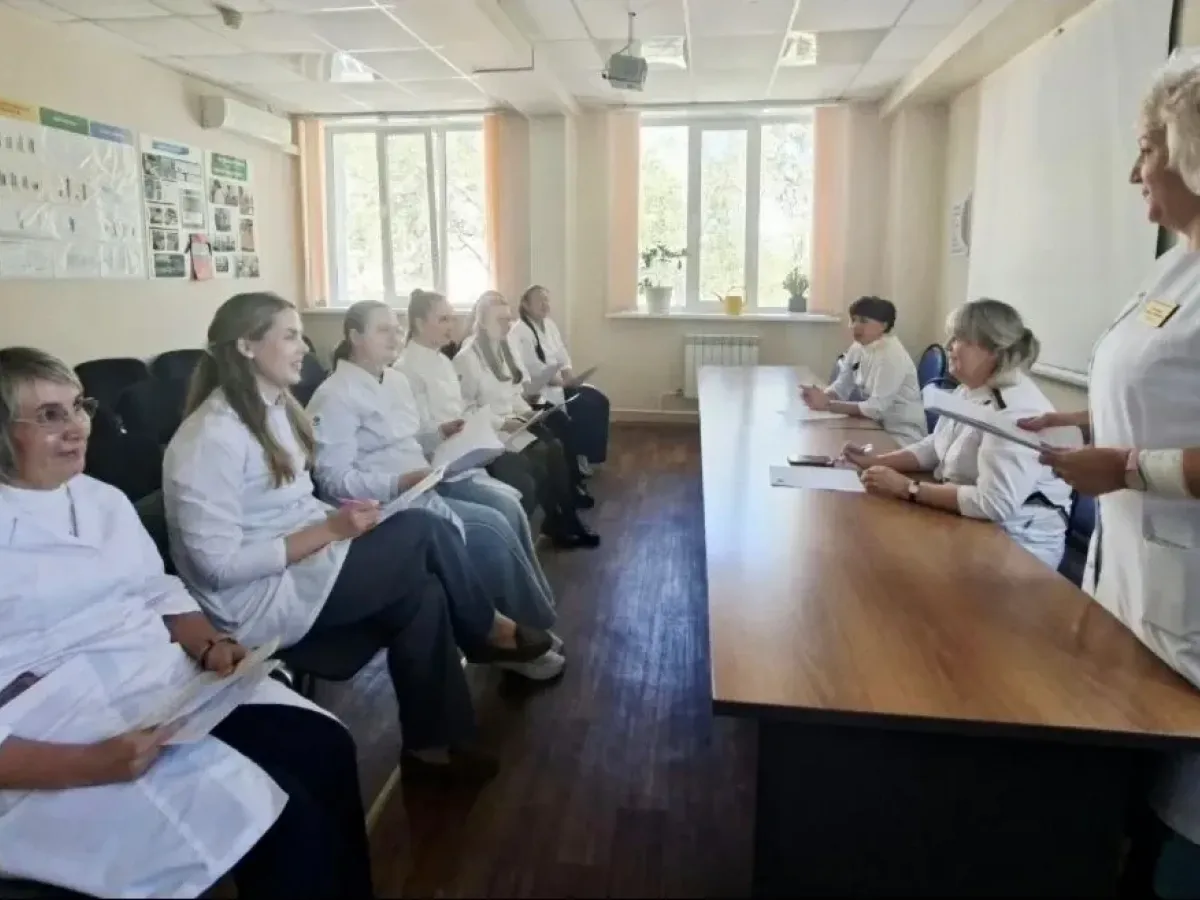 В Хабаровском крае почти 400 наставников помогают молодым медикам