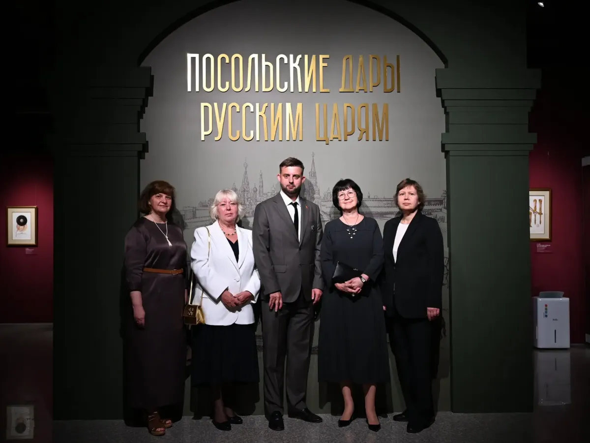 В Хабаровске открылась выставка сокровищ Оружейной палаты Московского Кремля