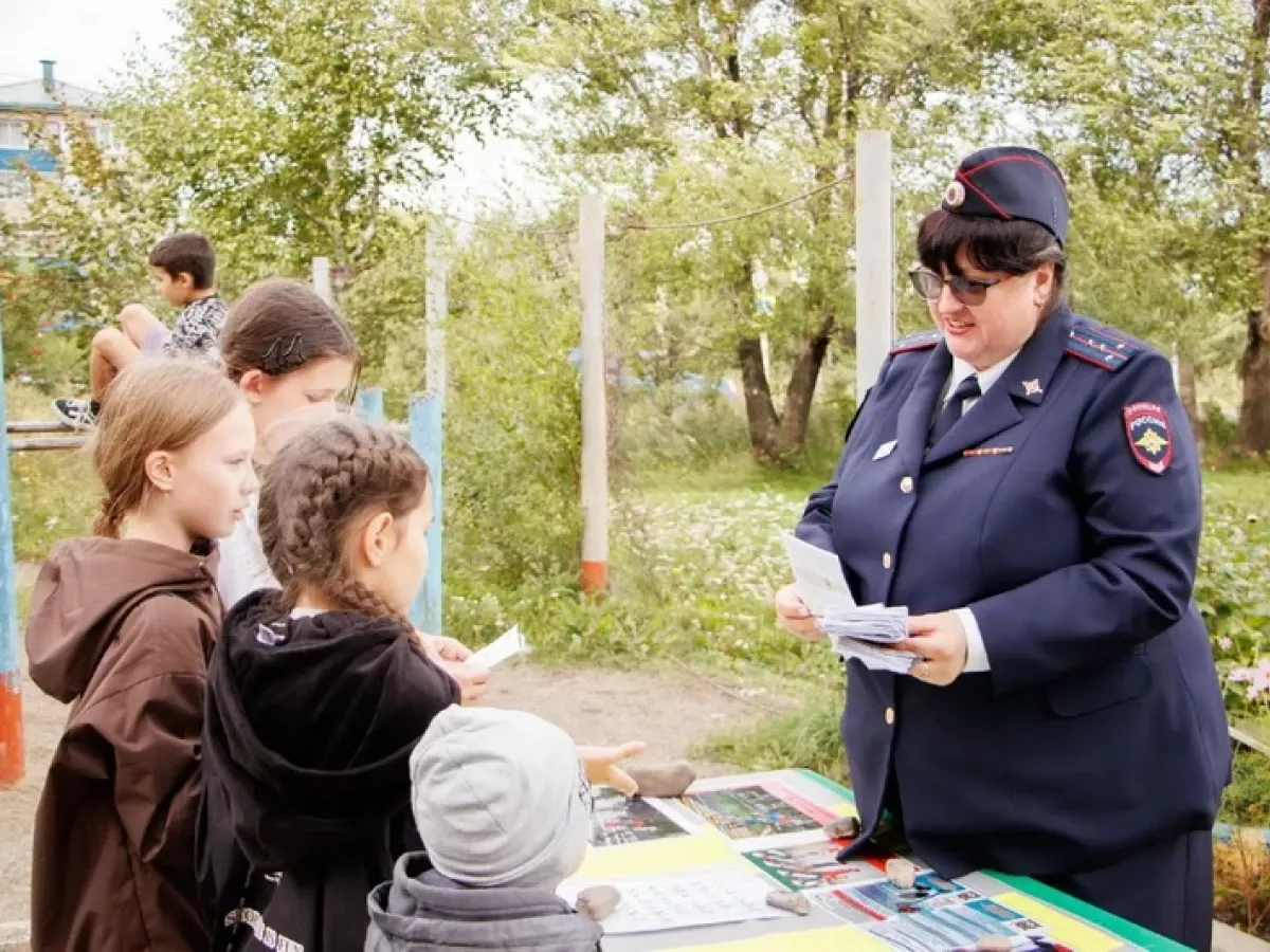 В Комсомольске-на-Амуре прошла акция «В школу по безопасной дороге»