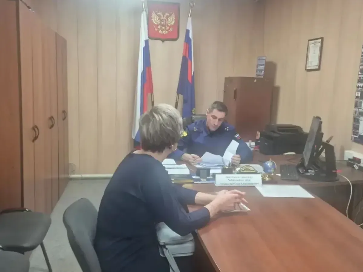 В Охотске прошел личный прием граждан мобильной приемной прокуратуры