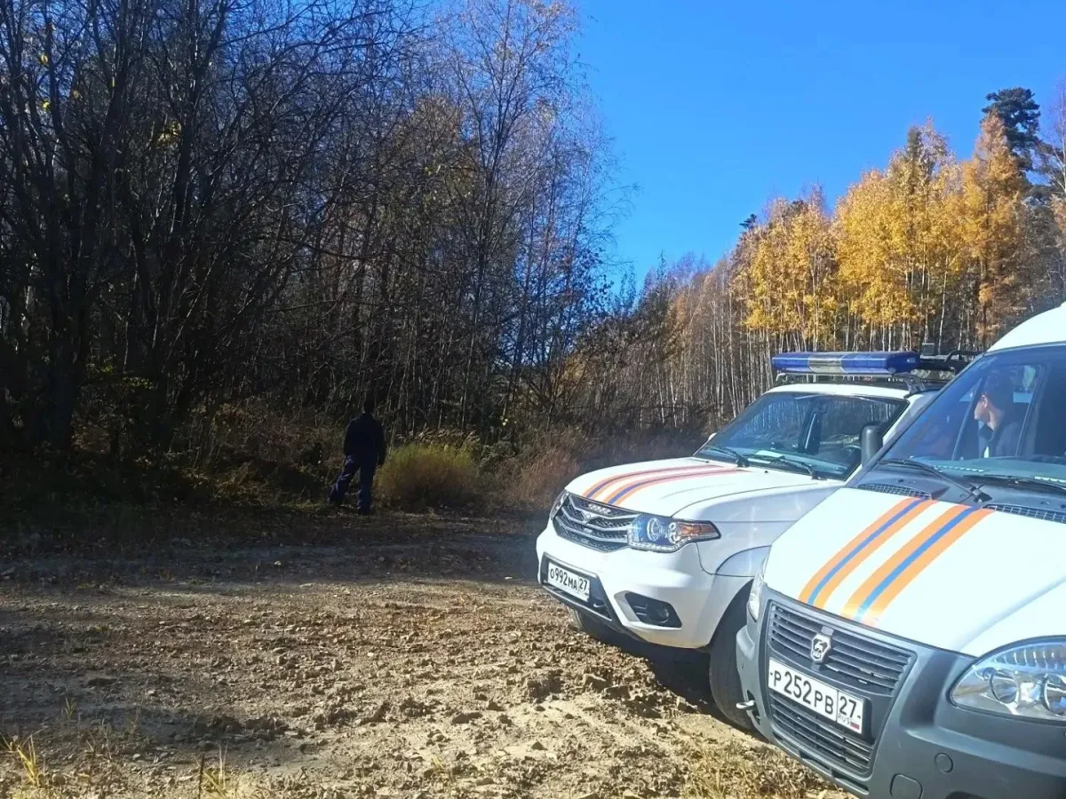 В Хабаровском крае спасатели помогли заблудившемуся парню и двум мальчикам на сопке