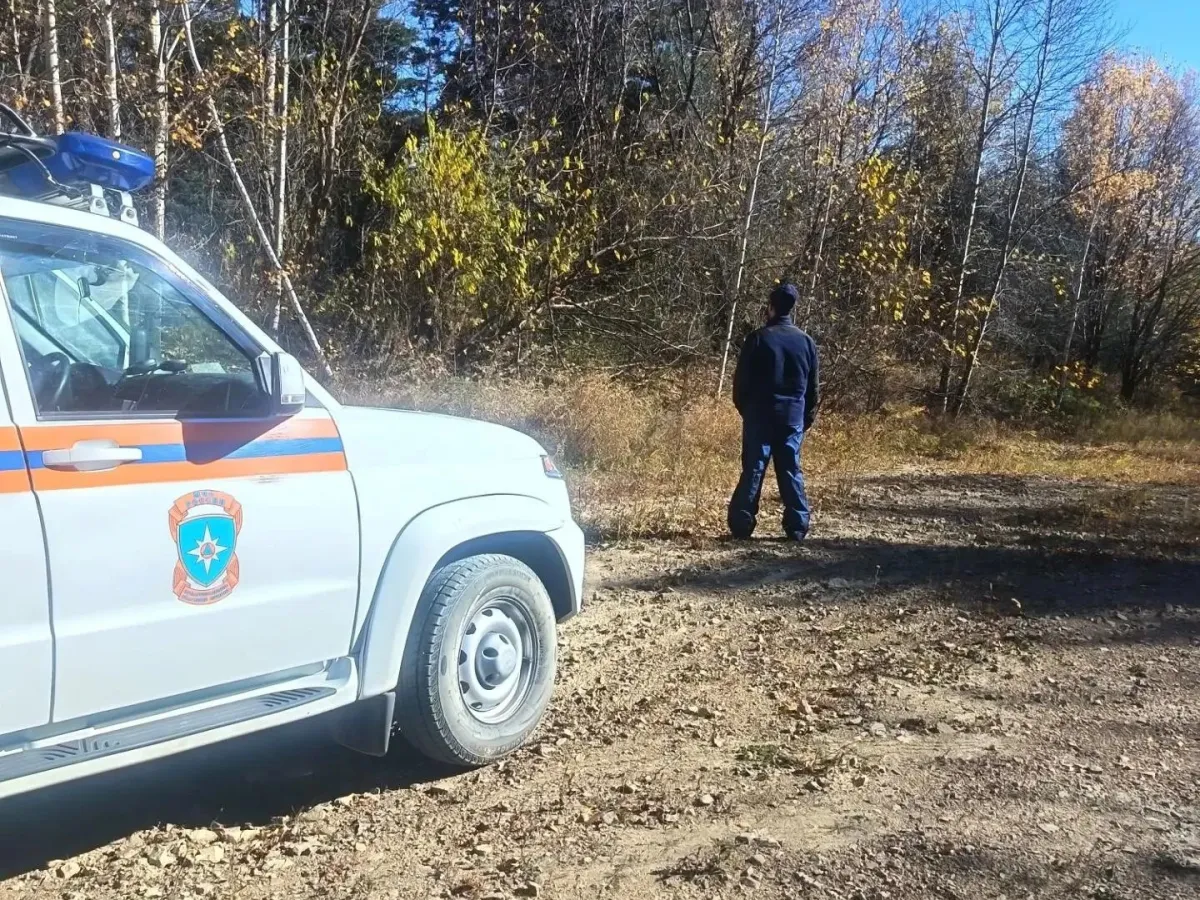 В Хабаровском крае спасатели помогли заблудившемуся парню и двум мальчикам на сопке