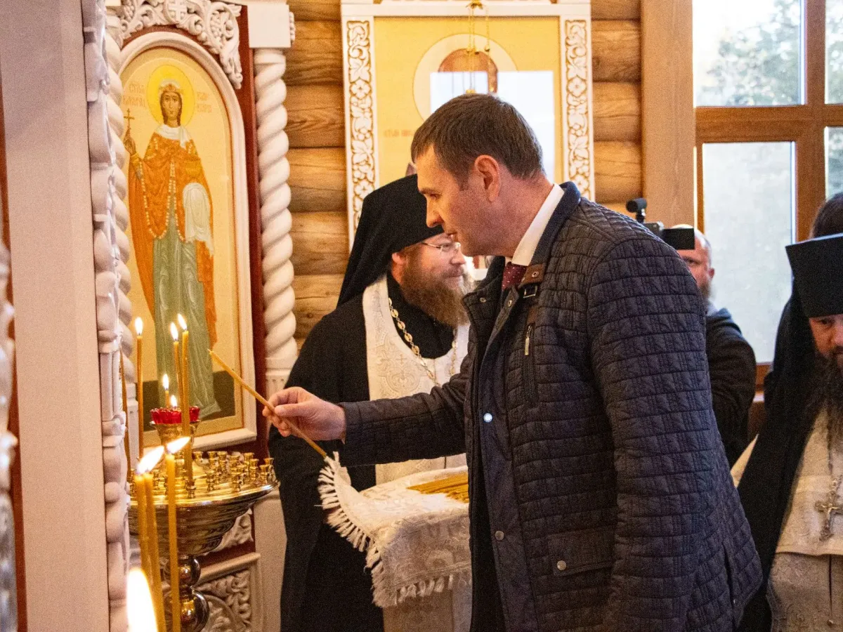 В посёлке Киран открылась деревянная часовня во имя Святой Варвары