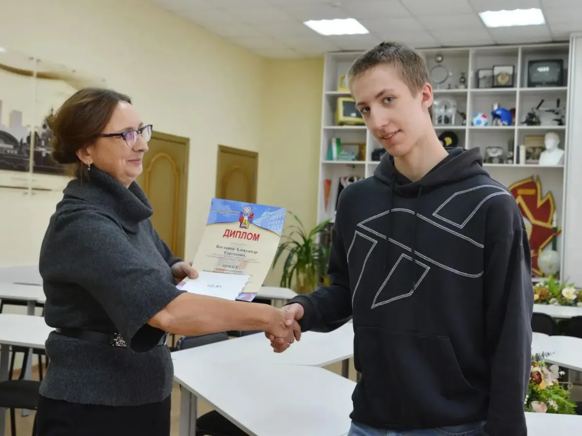 Школьники Хабаровска получили бесплатные сертификаты на посещение аквапарка «Волна»