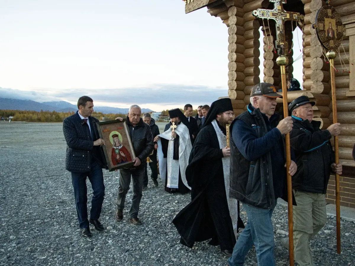 В посёлке Киран открылась деревянная часовня во имя Святой Варвары