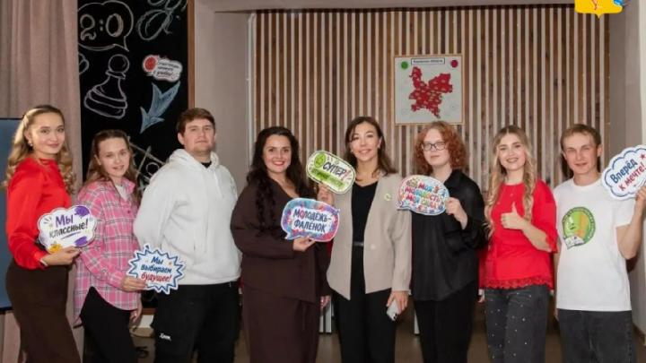 В Фалёнском округе открылось обновлённое молодёжное пространство «Отличное место» — Киров Сейчас