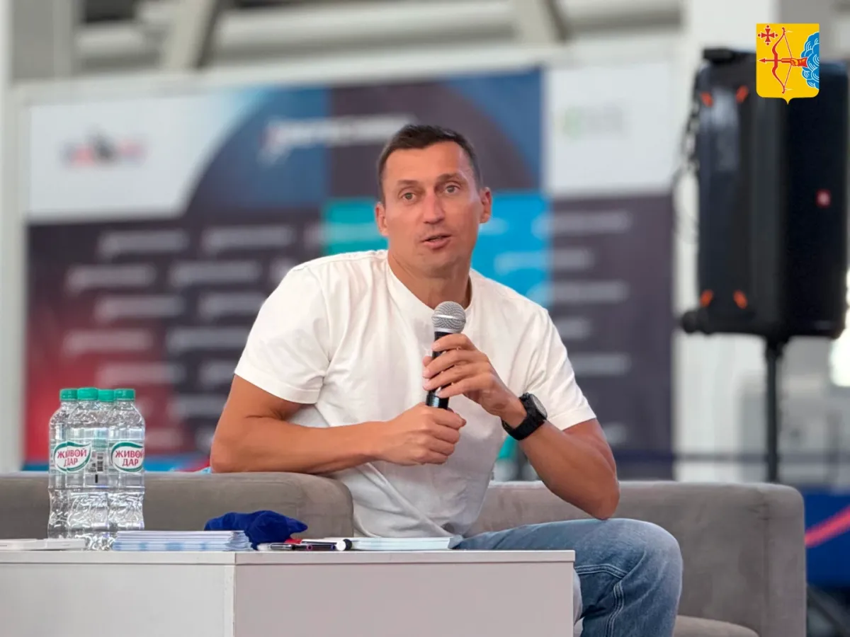 Александр Легков встретился со студентами и школьниками Кирова