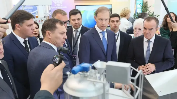 Денис Мантуров оценил разработки кубанских ученых на форуме «Биопром» — Краснодар Сейчас