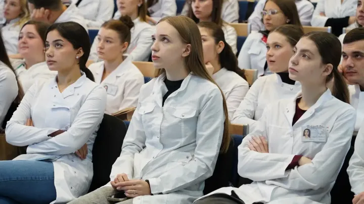 Более 2,6 тысячи студентов КубГМУ учатся по целевому направлению от медучреждений края — Краснодар Сейчас